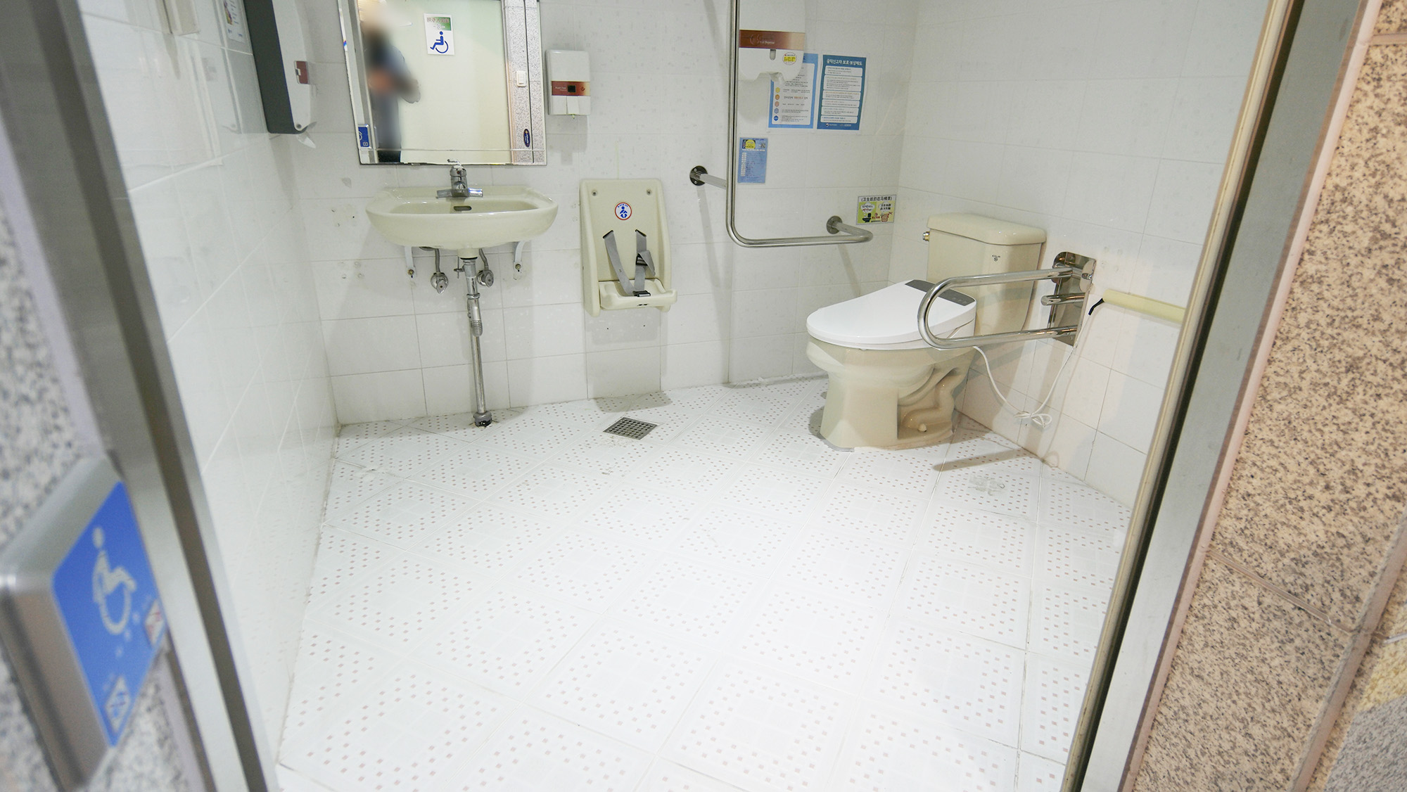 장애인화장실 상세정보_2화장실위치2.jpg